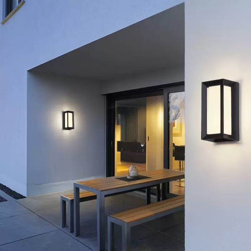 Zewnętrzna lampa ścienna LED R – Smart Zigbee Garden Light recenzja i cena